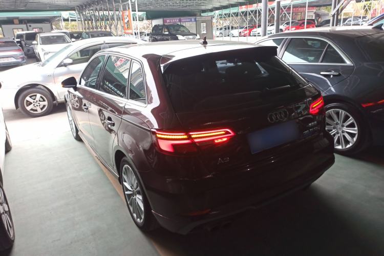 Used Audi A3 2018 30th Anniversary Edition Sportback 35 TFSI Fashion Model
