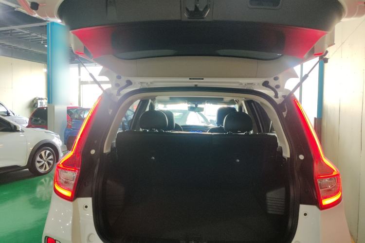 Used Geely Auto Vision X6 2016 1.8L Manual Luxury Edition