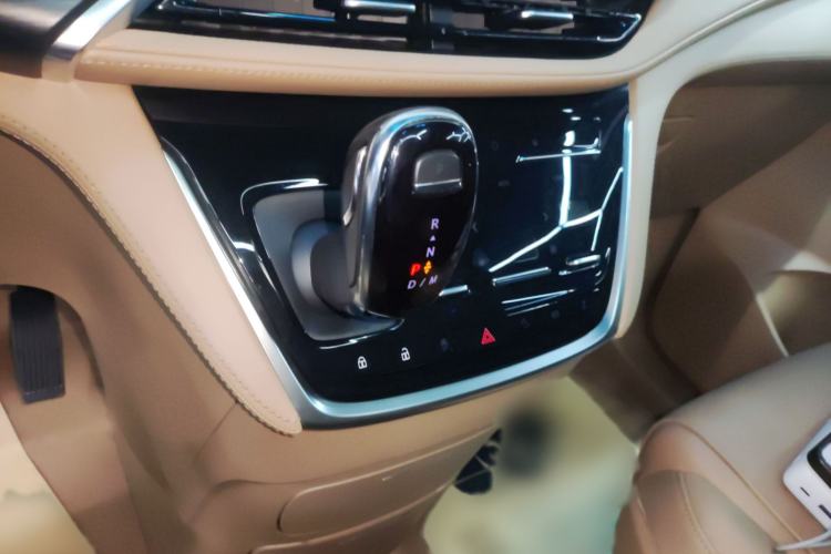 Used Buick GL8 2021 ES Landtrek 653T Luxury Model