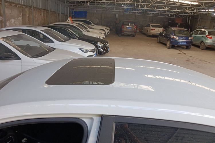 Used Roewe i5 2021 1.5L CVT Platinum Edition