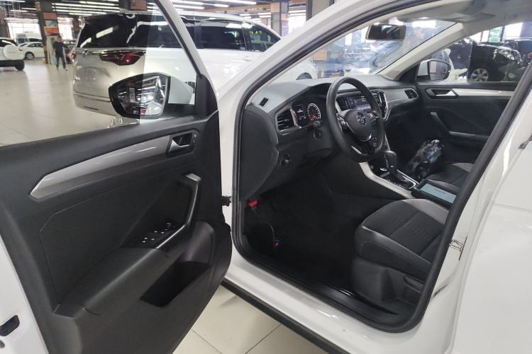 Used Volkswagen T-ROC 2020 230TSI DSG Two-Wheel Drive Advanced Version
