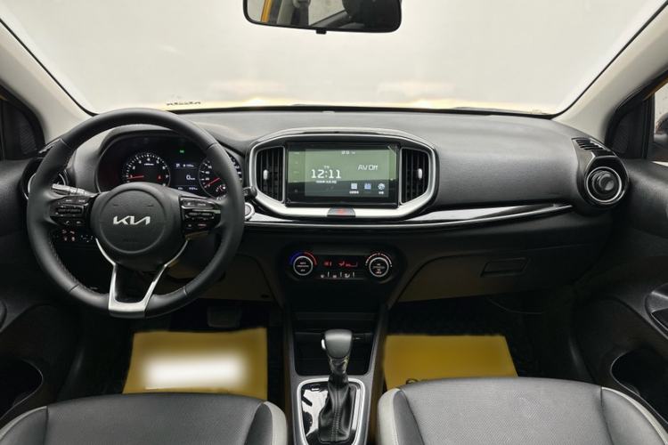 Used Kia kx1 Stonic 2021 1.4L CVT Sunroof Model