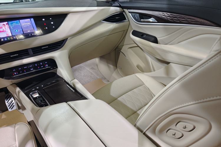 Used Buick Enclave 2022 652T 4x4 Avenir 6-Seater
