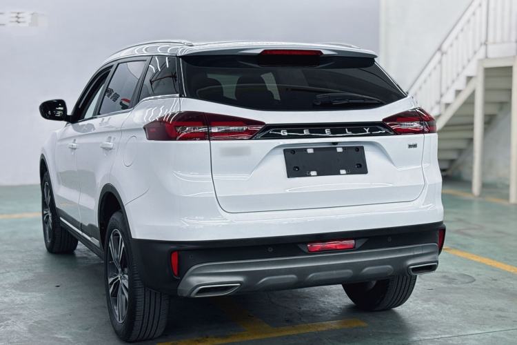 Used Geely Auto Emgrand X7 Sport 2022 1.8TD DCT Zhiya Trim