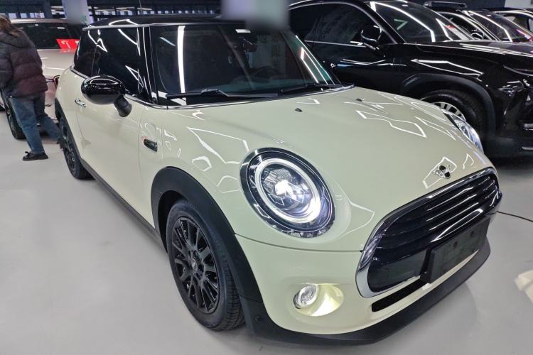 Used  MINI 2021 1.5T COOPER Classic Edition
