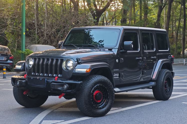 Used  Wrangler 2019 2.0T Sahara Four-Door Version China VI Emission Standard
