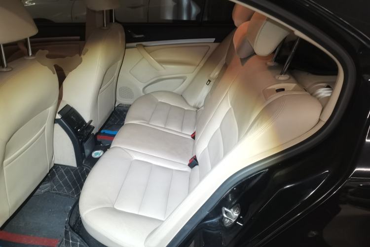 Used Skoda Octavia 2015 Classic Model 1.6L Manual Yijie Edition
