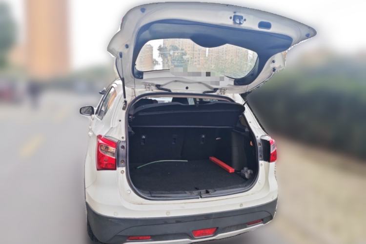 Used Suzuki S-Cross 2014 1.6L CVT Two-Wheel Drive Elite Version
