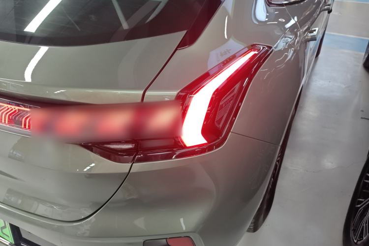 Used Zeekr 001 2024 WE Edition 100 kWh Rear-Drive
