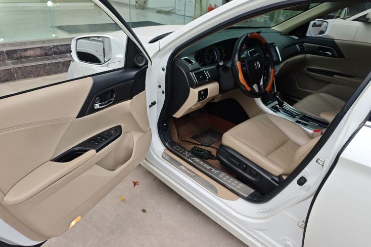 Used Honda Accord 2014 2.0L EX Luxury Edition
