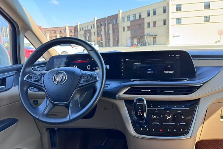 Used Buick GL8 2021 ES Land Cruiser 653T Luxury Edition
