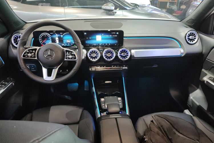 Used Mercedes-Benz GLB 2023 Refreshed GLB 200 Dynamic Edition
