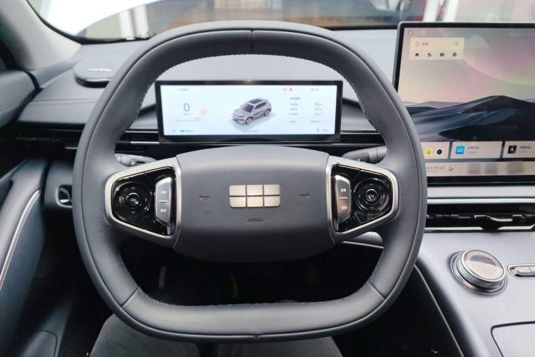 Used  E5 2024 530km Long-Range Version
