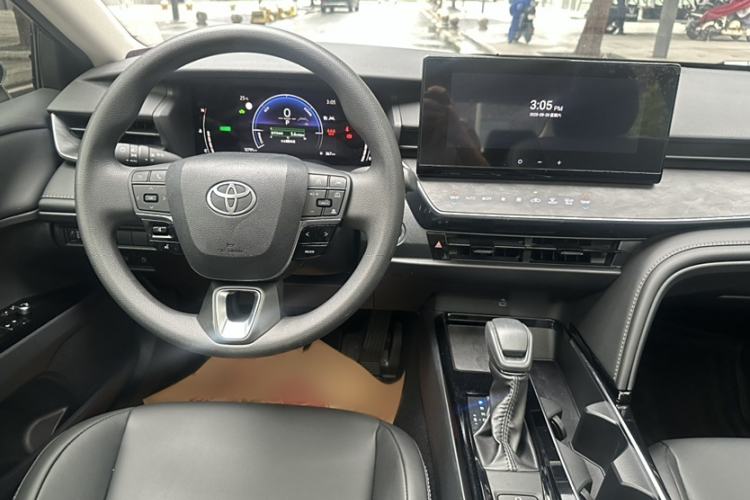 Used Toyota Camry 2024 Dual-Motor 2.0 HE Elite Edition