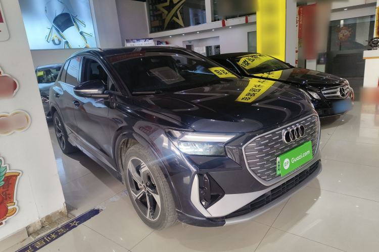 Used Audi Q4 e-tron 2024 40 e-tron Boundary Edition in Midnight Blue
