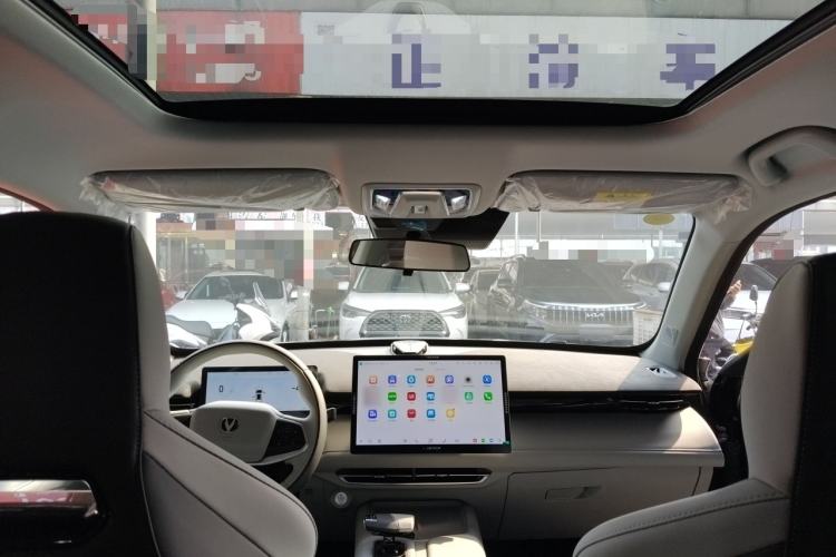 Used Changan UNI-Z New Energy 2024 Blue Whale Smart Electric iDD 125km Beyond Edition
