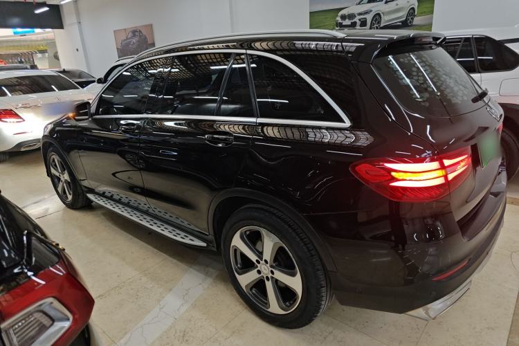 Used Mercedes-Benz GLC 2016 GLC 300 4MATIC Dynamic Model
