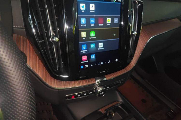 Used Volvo XC60 2022 B5 4x4 Smart Luxury Edition