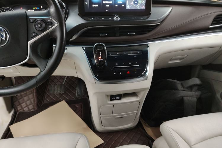 Used Buick GL8 2020 Land Business Class 652T Luxury Model
