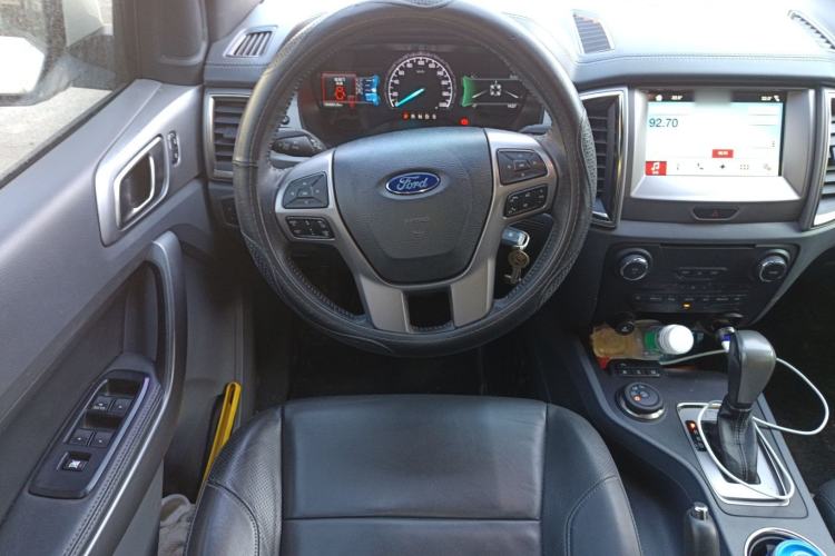 Used Ford Everest 2017 2.0T Gasoline Automatic 4x4 Luxury Edition 5 Seats
