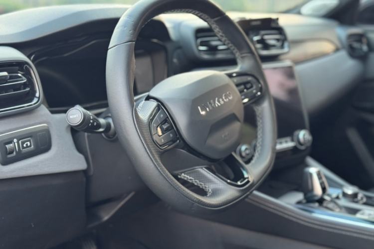 Used Lynk & Co 03 2022 2.0TD DCT JingPro
