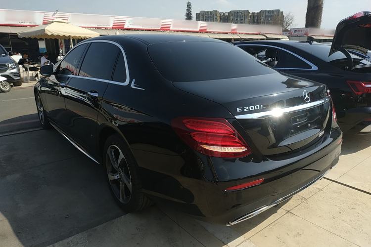 Used Mercedes-Benz E-Class 2018 Facelift E 200 L Sport 4MATIC