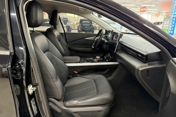 Used Wuling Xingguang 2024 Co-Creation Edition 510 Advanced Model
