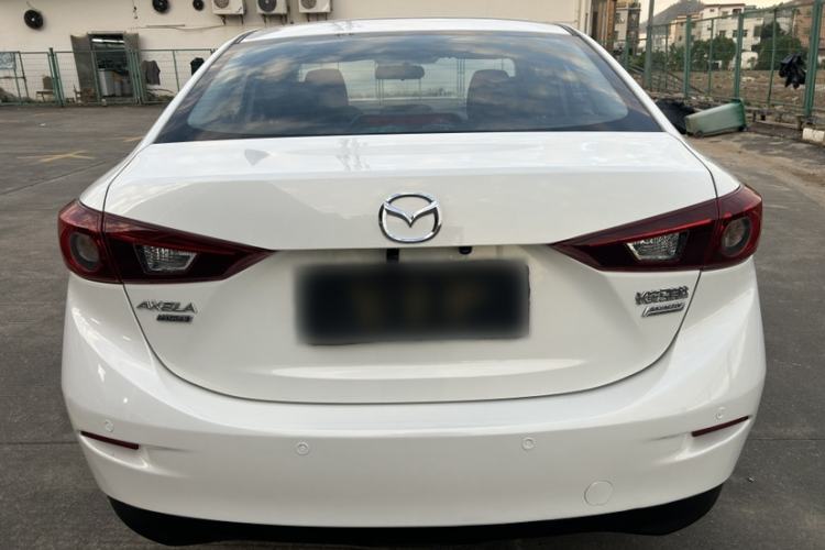 Used Mazda Mazda 3 Axela 2016 Sedan 1.5L Automatic Comfort Model