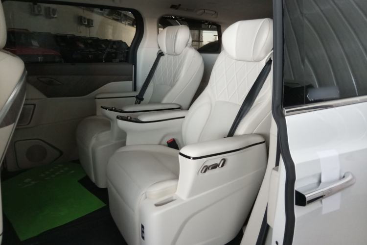 Used Wey Gaoshan 2025 Four-Wheel Drive Alpine 8