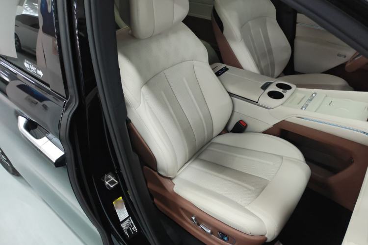 Used BYD Xia 2025 DM-i 1.5T 100km Supreme Edition
