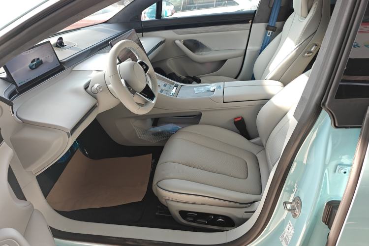 Used Hima Luxeed S7 2025 785 km Ultra
