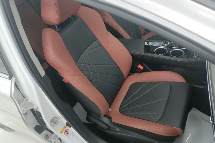 Used Changan Eado 2023 Changan Edition PLUS Blue Whale NE 1.4T GDI DCT Prestige Version
