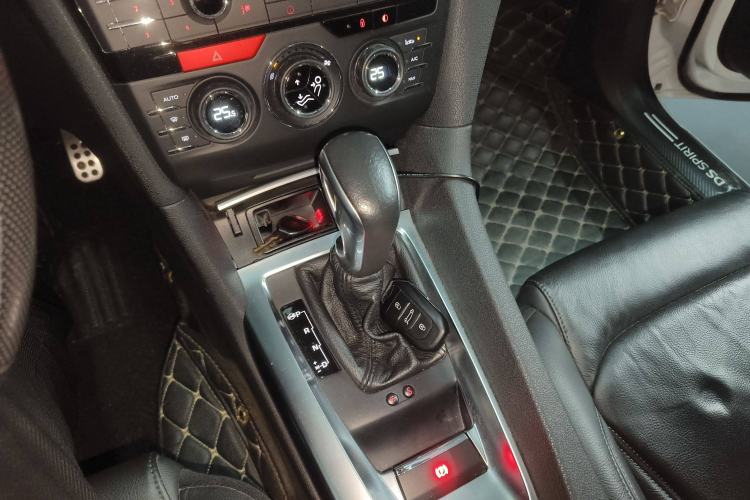 Used  6 2014 1.6T Luxury Edition THP200
