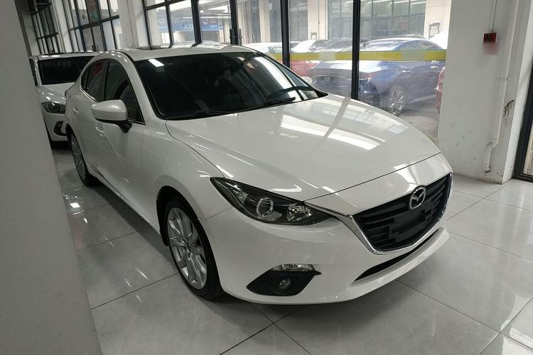 Used Mazda Mazda 3 Axela 2016 Sedan 2.0L Automatic Sport Model
