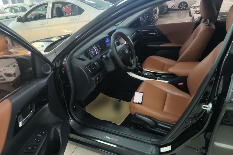 Used Honda Accord 2016 2.0L Comfort Edition
