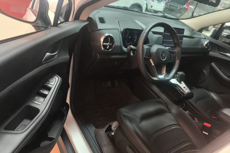 Used BYD Yuan New Energy 2019 EV535 Smart Connect Trendsetting Model