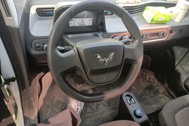 Used Wuling Hongguang MINIEV 2022 Easy Version Lithium Iron Phosphate
