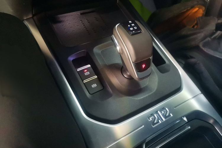 Used  T01 2025 2.0T Changfeng
