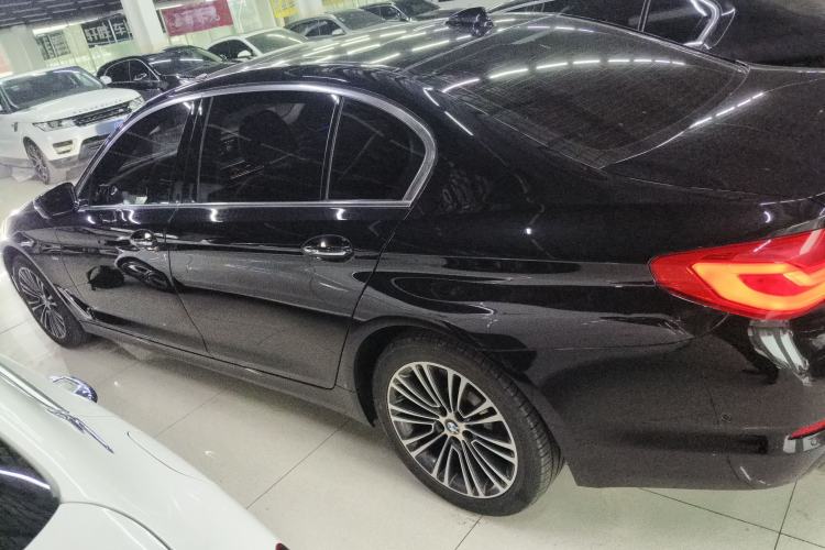 Used BMW 5 Series 2018 Facelifted 530Li Luxury Edition Premium Package