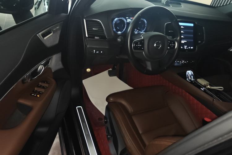 Used Volvo XC90 New Energy 2022 E-Drive Hybrid T8 Luxury Flagship 7-Seater
