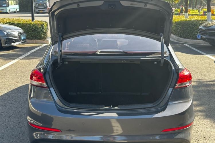 Used Hyundai Elantra 2019 1.5L CVT ZhiXuan – Elite Version