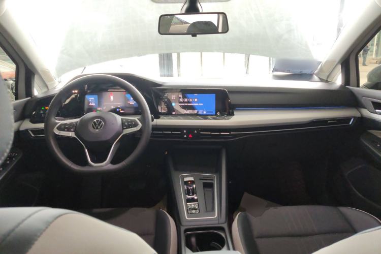 Used Volkswagen Golf 2023 Facelift 280TSI DSG Pro
