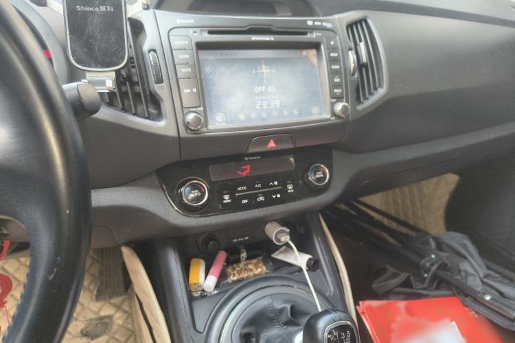 Used Kia Sportage R 2014 2.0L Manual Two-Wheel-Drive GLS