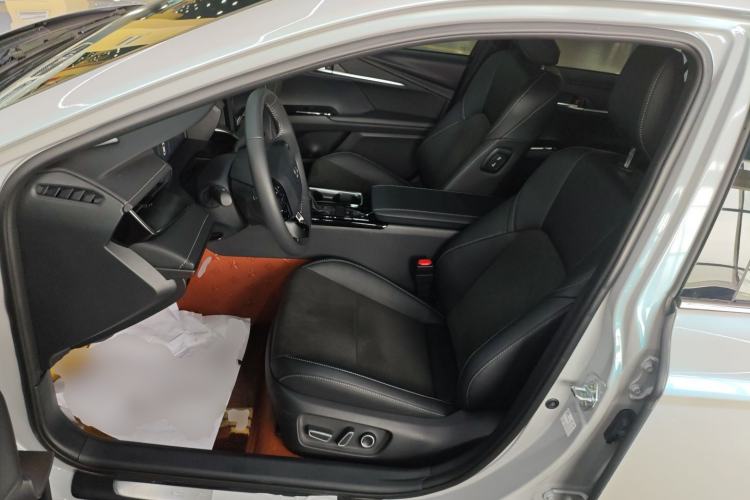 Used Toyota Camry 2024 Dual-Motor 2.0 HXS Sport Plus Edition