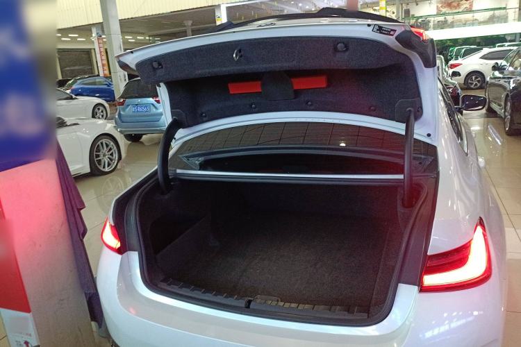 Used BMW i3 2022 eDrive 35 L
