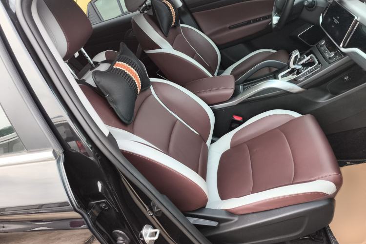 Used Geely Auto Emgrand X7 Sport 2022 1.8TD DCT Zhiya Trim
