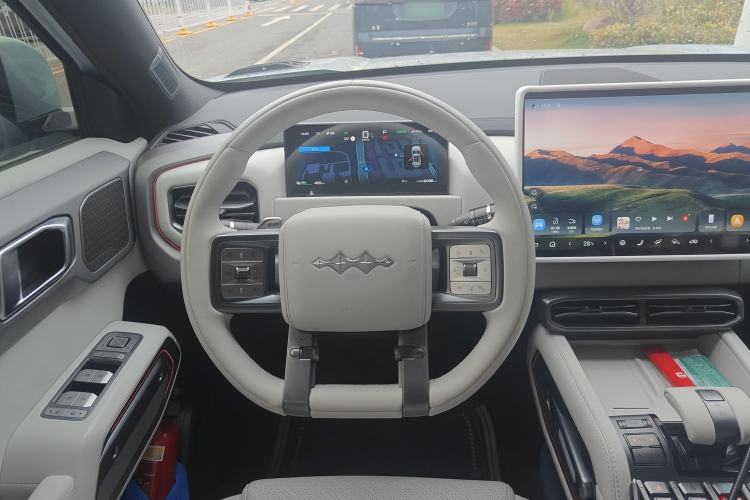 Used  Titanium 3 2025 501KM All-Wheel Drive Intelligent Driving Ultra Version