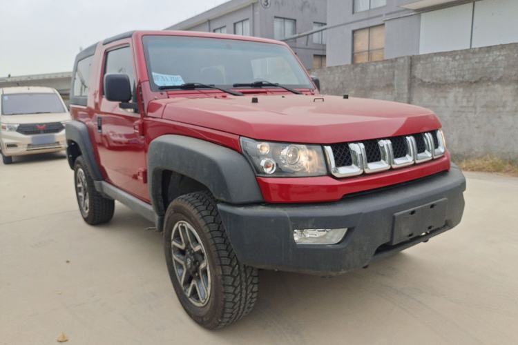 Used Beijing Auto BJ40 2016 2.3T Automatic Four-Wheel Drive Premium Edition
