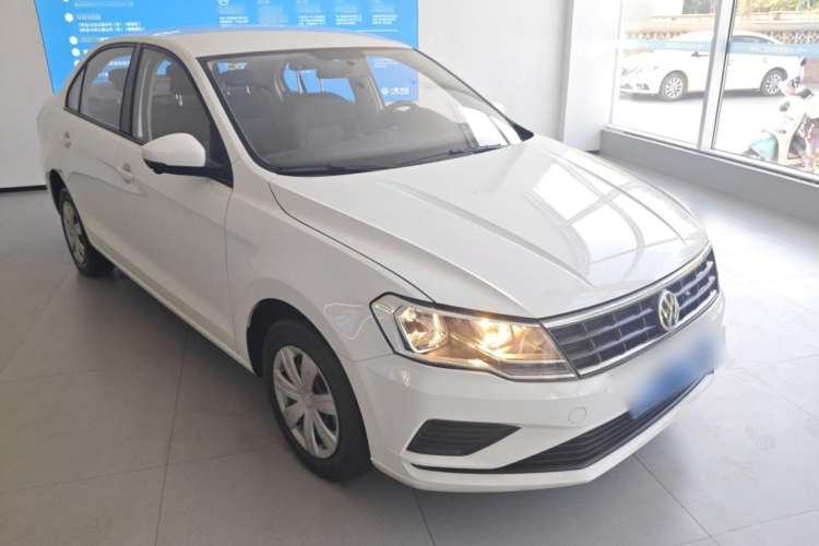Used Volkswagen Jetta 2017 1.4L Manual Fashion Edition
