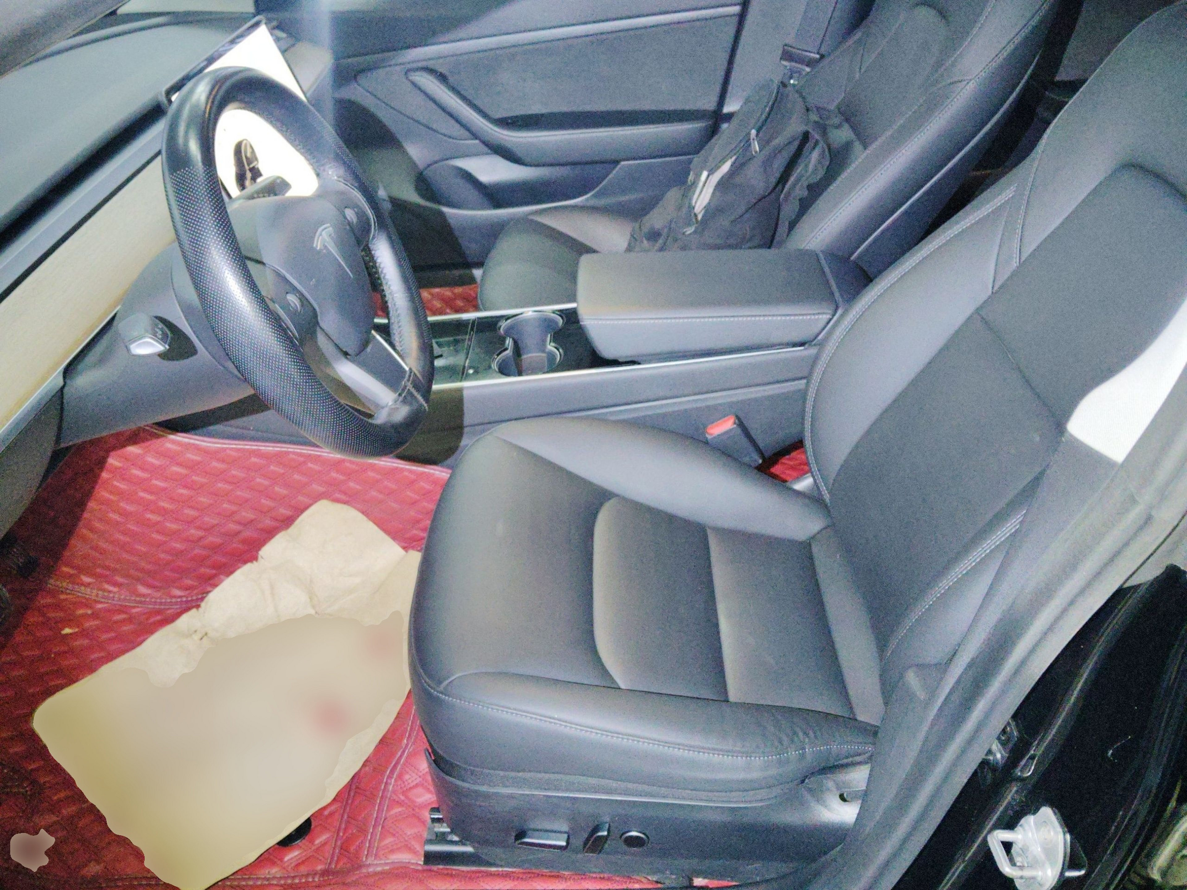 Переднее сиденье в автомобиле